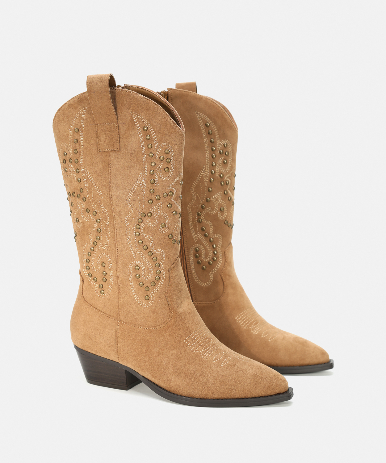 Botas cowboy salto cano m&eacute;dio tachas image number null